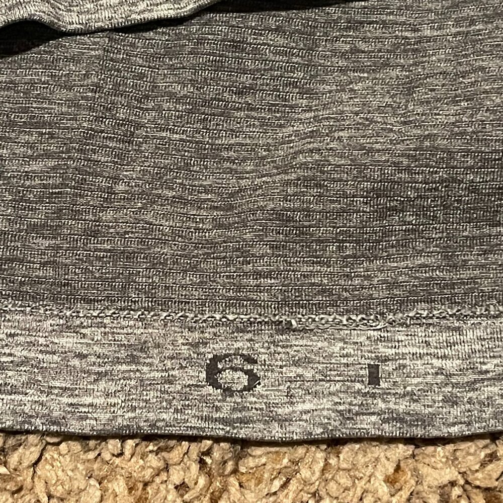 Lululemon Swiftly Tech Long Sleeve 2.0, Women's Size 6, Slate / White Color - Picture 5 of 8
